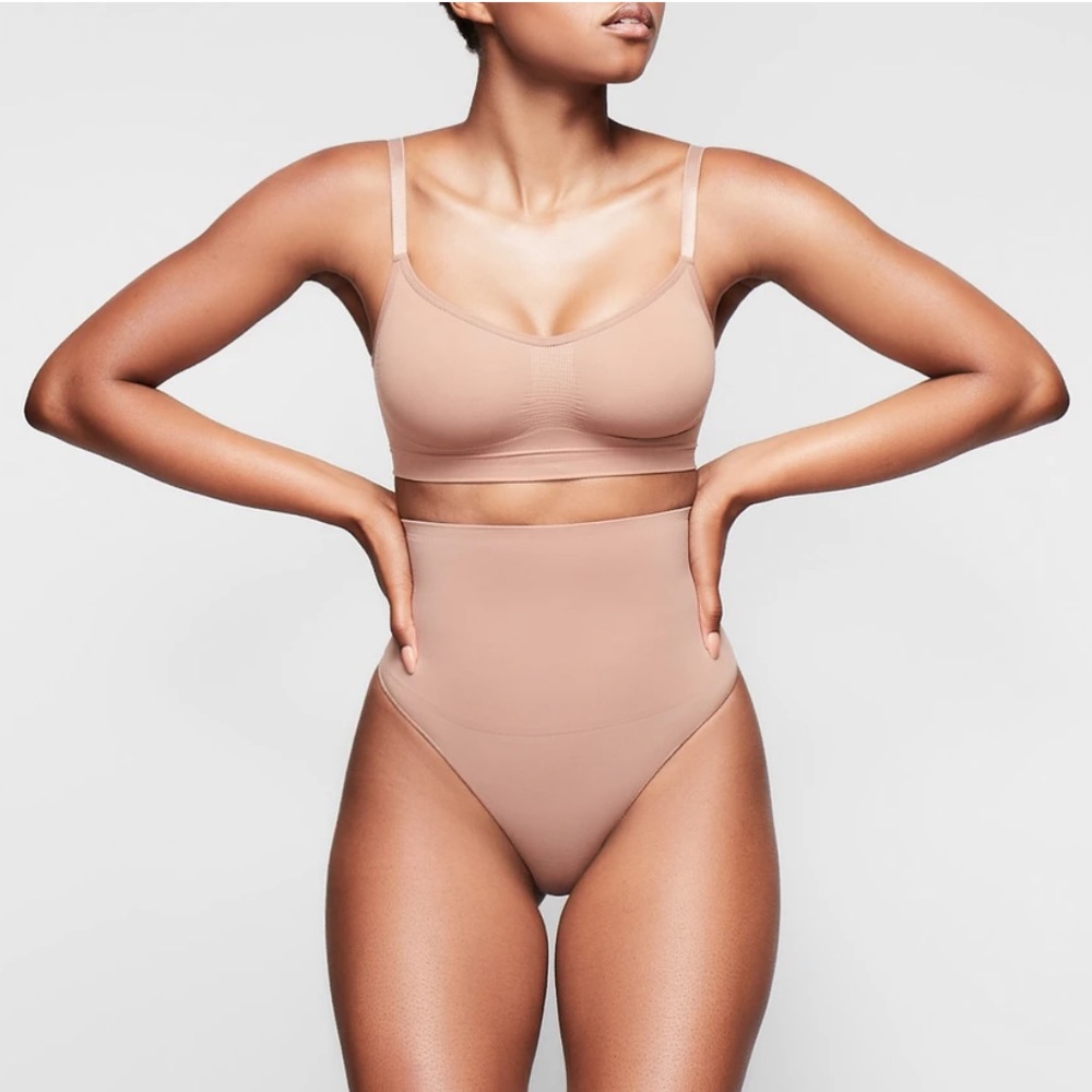 SKIMS Core Control Thong